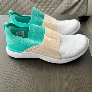 APL sneakers tech loom bliss. Worn once excellent condition